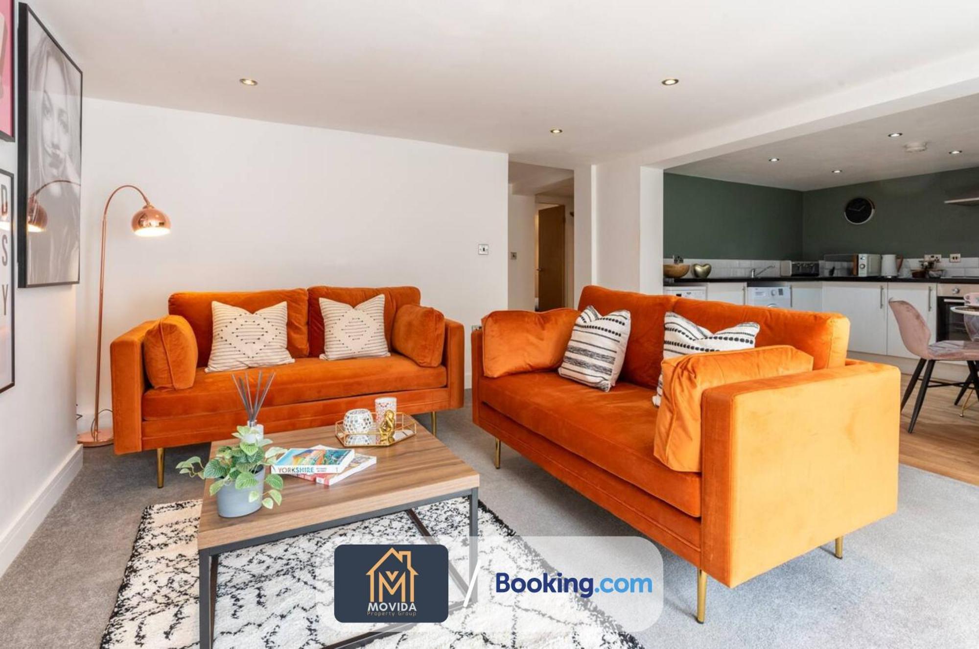 Stylish Two Bed Town Centre Apartment By Movida Property Group Short Lets & Serviced Accommodation With Parking Harrogate Exterior foto
